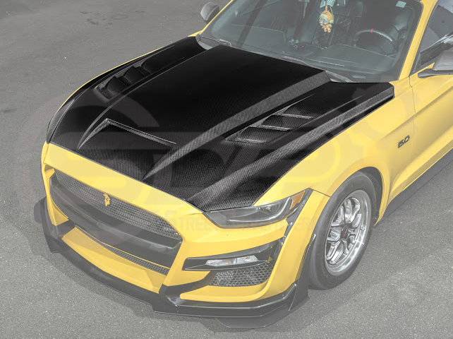 2015-2017 FORD MUSTANG S550 | TERMINATOR STYLE CARBON FIBER FRONT AIR VENTED HOOD